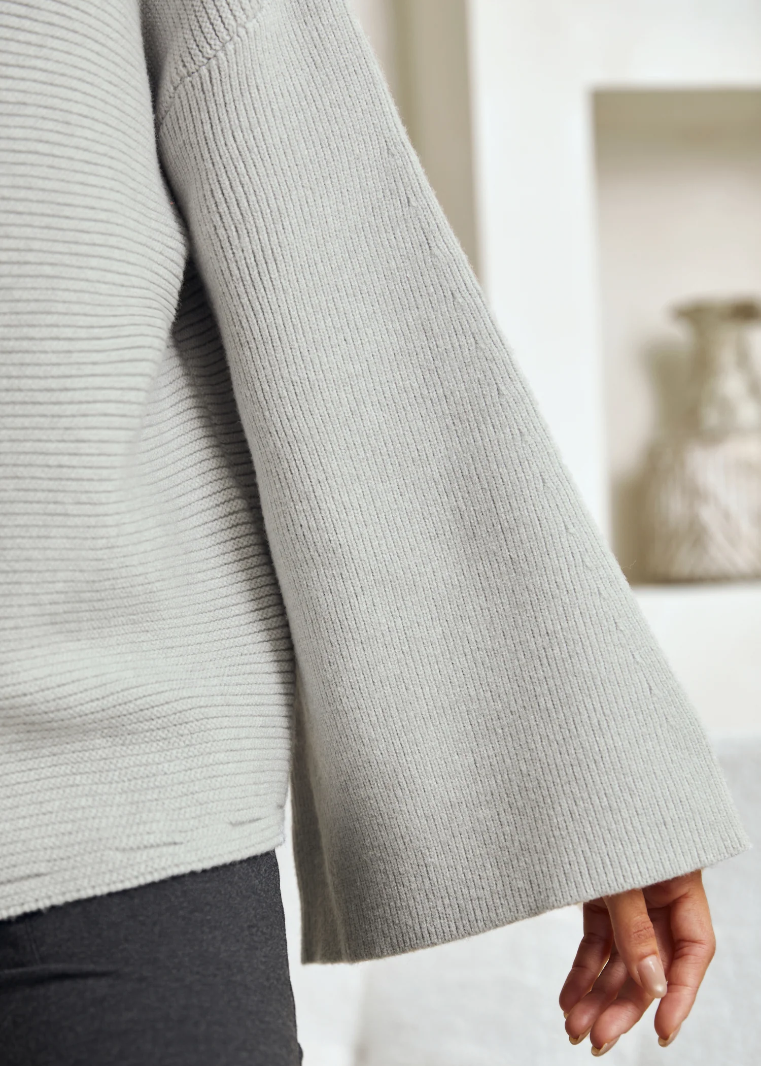 Bell Sleeve Sweater (Heather Gray) - Final Sale - Image 7